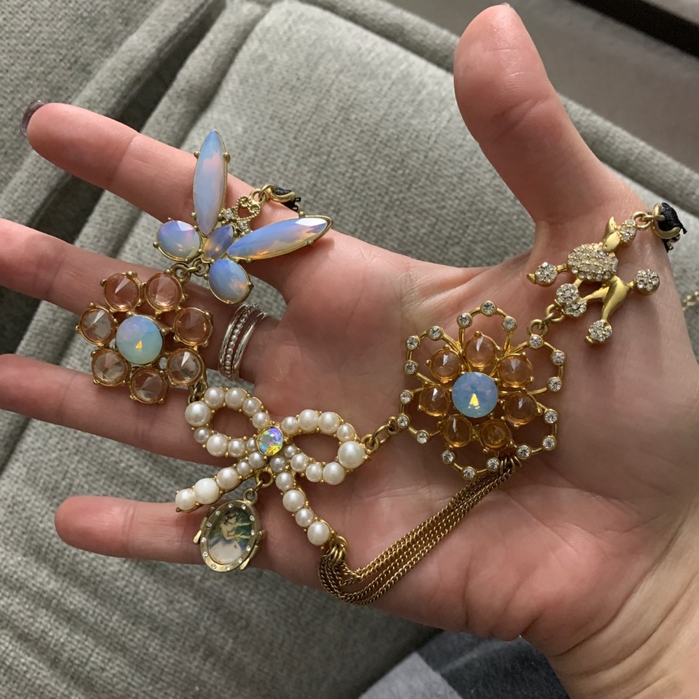 Betsey Johnson neckless